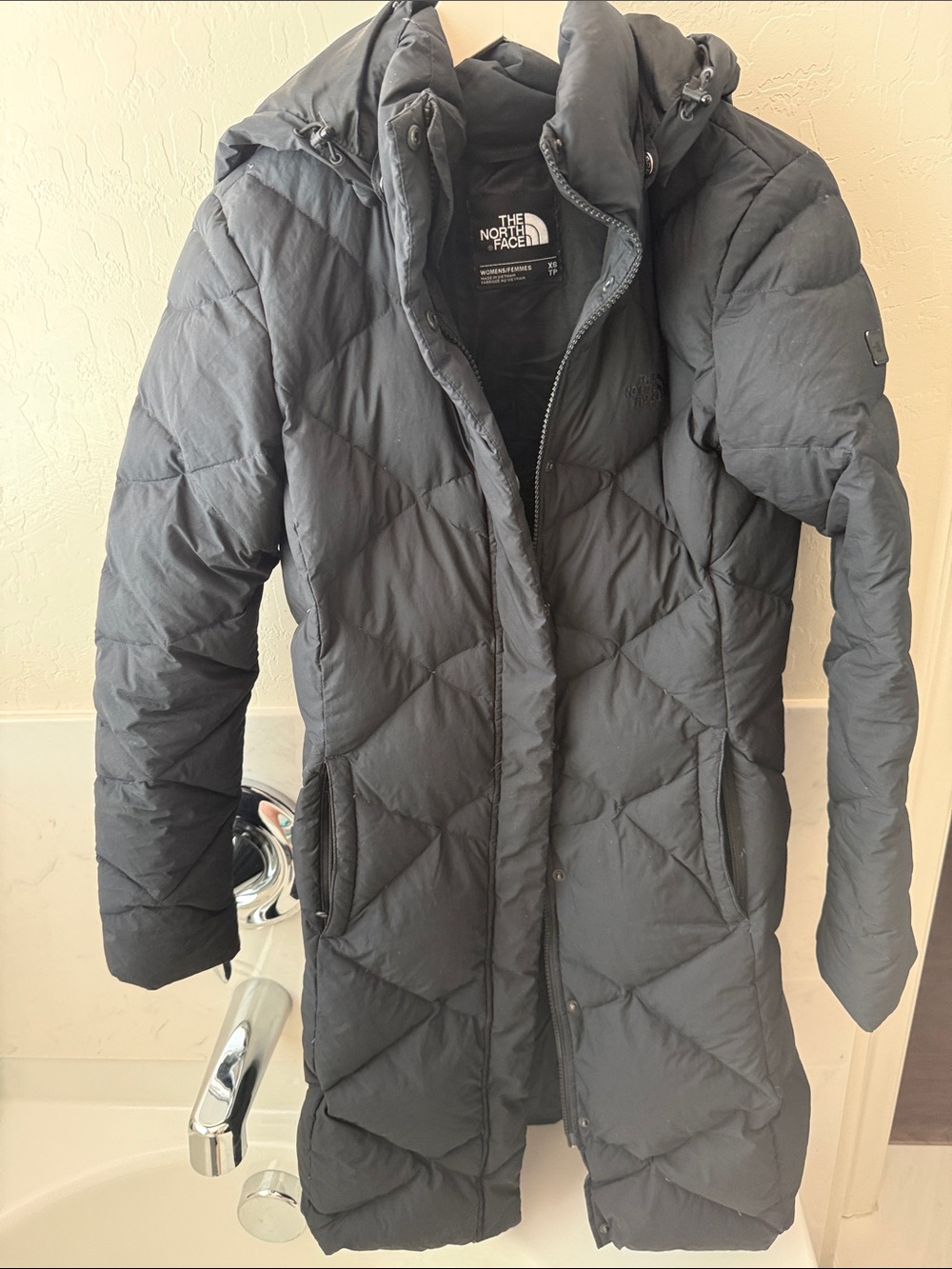 The North Face 🖤Women’s Black Quilted Long Puffer Jacket with Hood